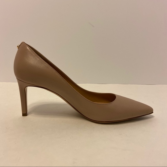Salvatore Ferragamo 70mm High Heel Nude Pump - Picture 6 of 15